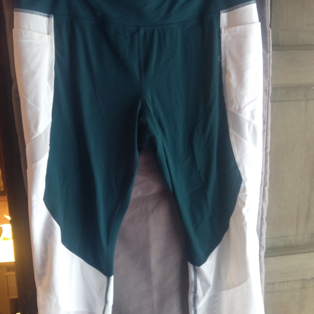 Ladies Avia workout stretch pants,,sz. Xl--16-18